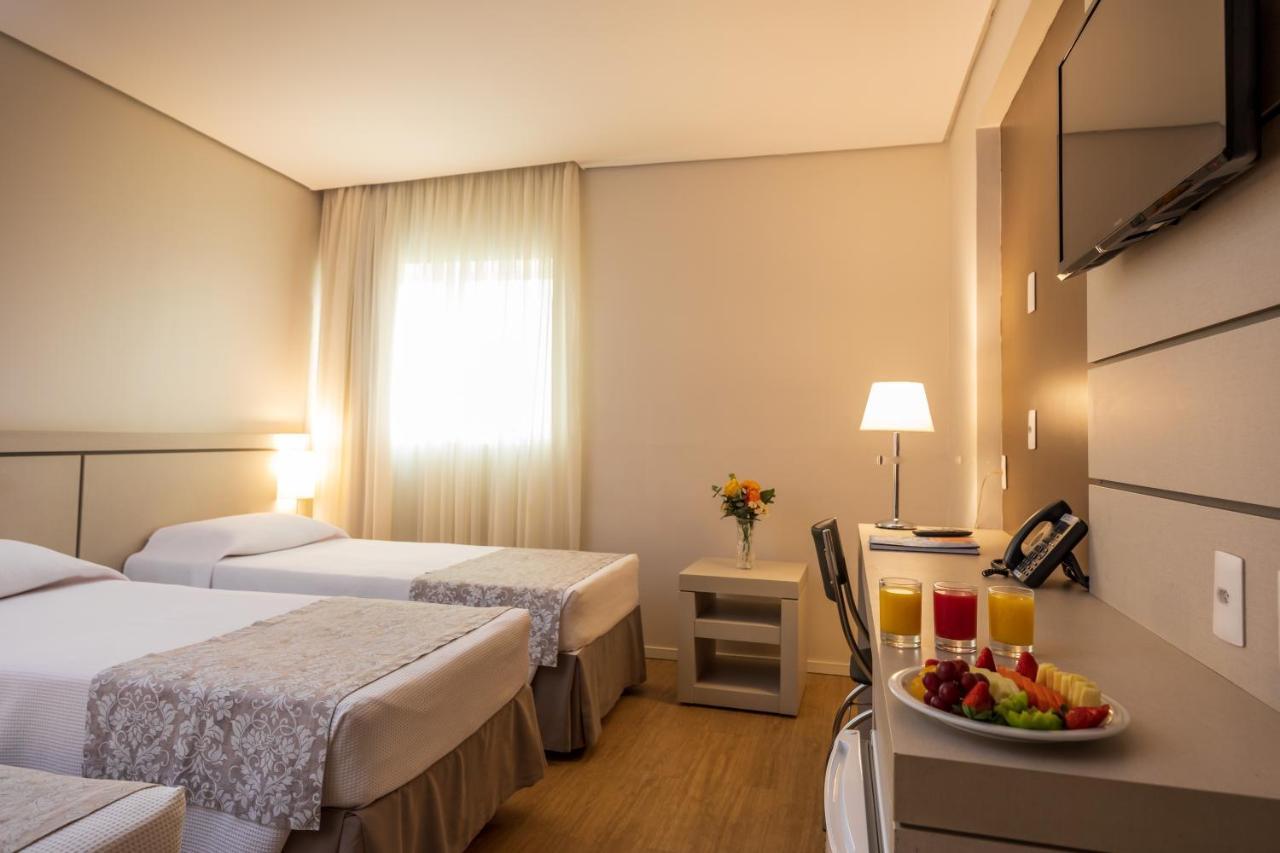 Viale Tower Hotel فوز دو إيغواسو المظهر الخارجي الصورة