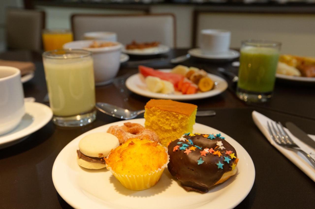 Viale Tower Hotel فوز دو إيغواسو المظهر الخارجي الصورة