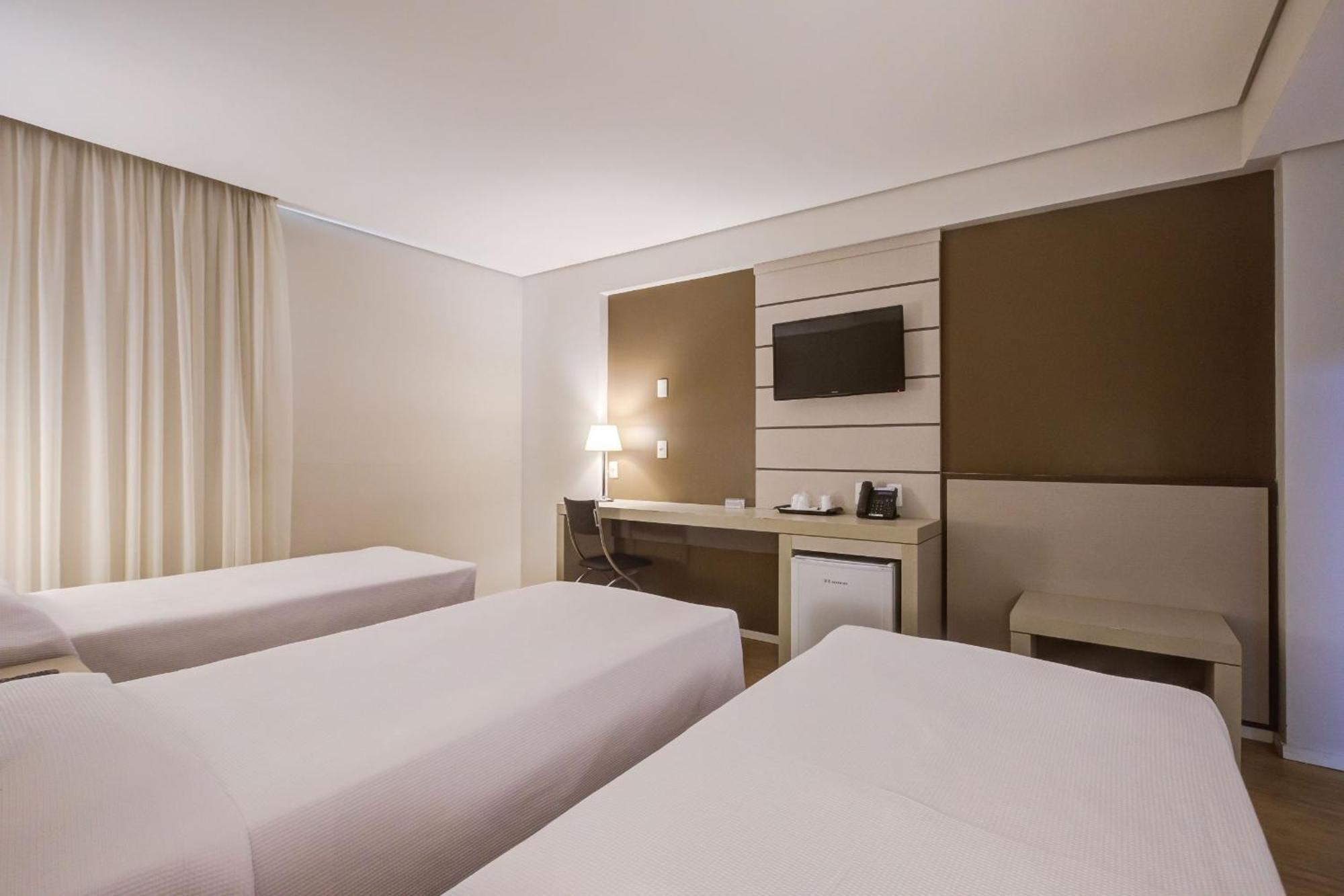 Viale Tower Hotel فوز دو إيغواسو المظهر الخارجي الصورة