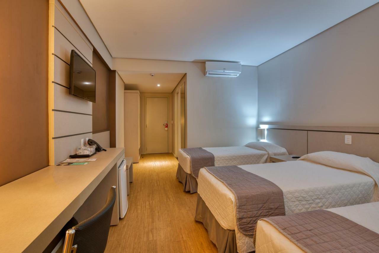 Viale Tower Hotel فوز دو إيغواسو المظهر الخارجي الصورة
